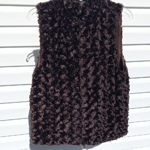 East 5th Faux Fur Chocolate Brown Colored, Stylish Vest With Pockets Size L/XL
